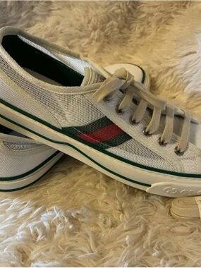 Gucci White Low-Top Mesh Sneaker with Green & Red Stripe